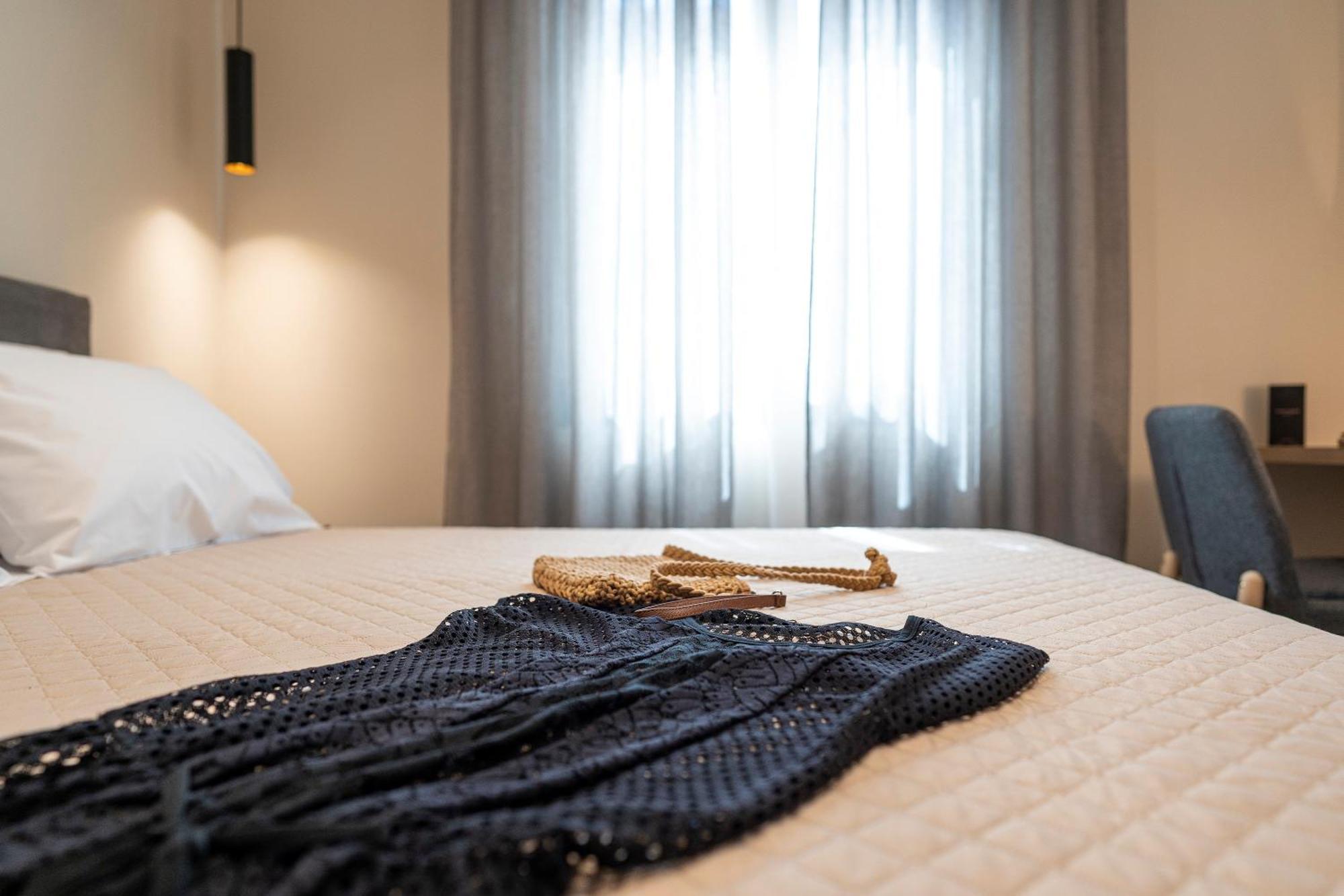 Lucian City Apartments Rhodes City Стая снимка